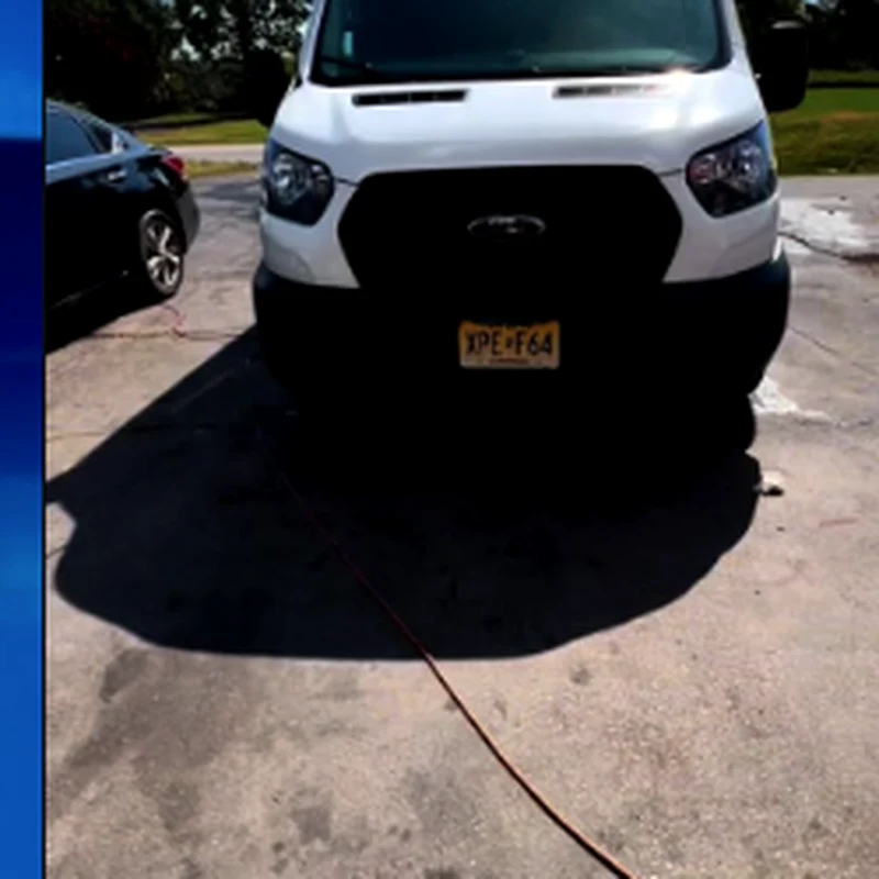 Mobile detailing work vehicle